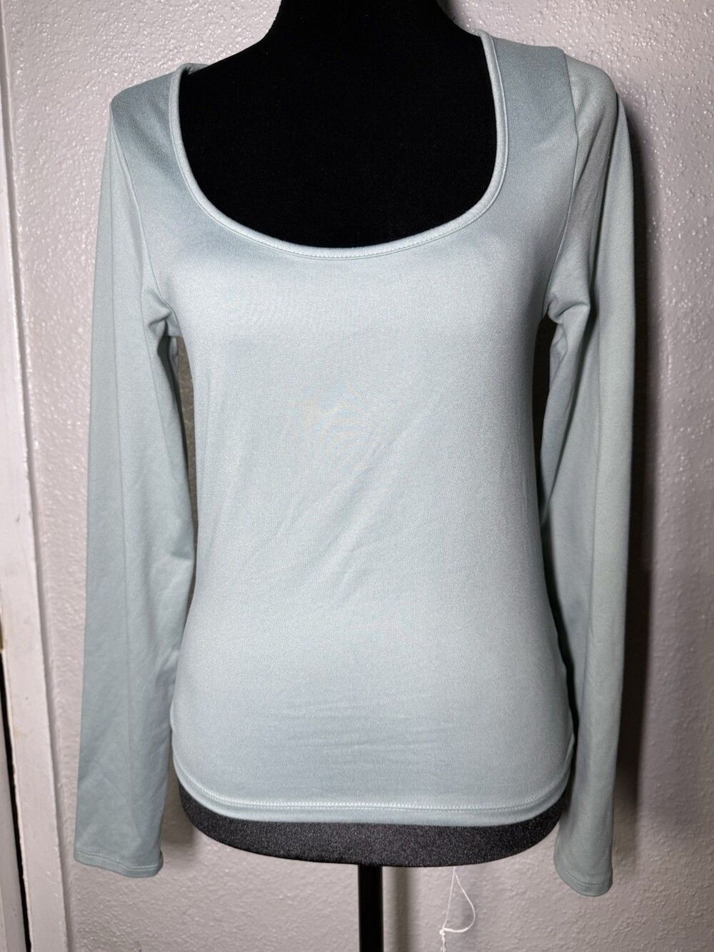 Aeropostale womens buttery soft seamless green scoop neck long sleeve top size M